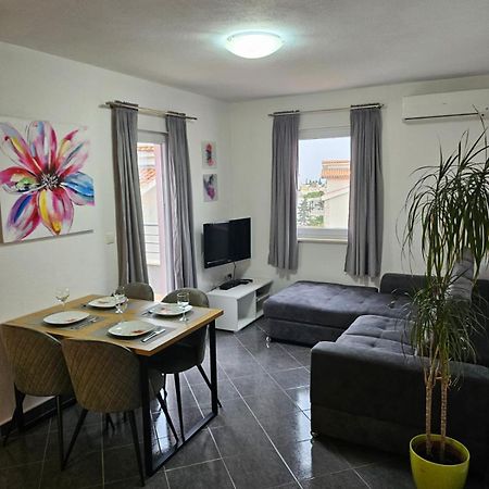 Apartments Andrijanic Baška Voda المظهر الخارجي الصورة