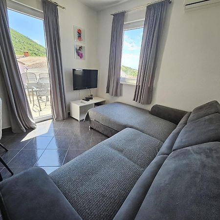 Apartments Andrijanic Baška Voda المظهر الخارجي الصورة