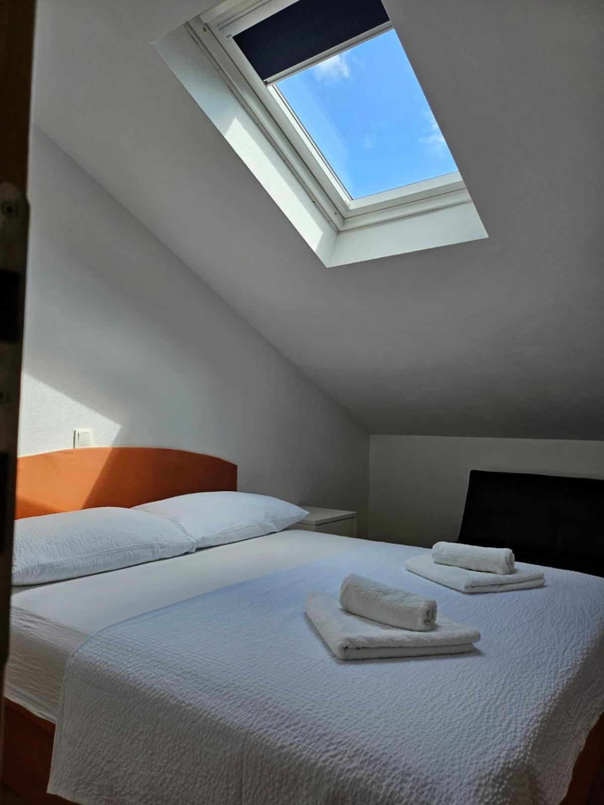 Apartments Andrijanic Baška Voda الغرفة الصورة