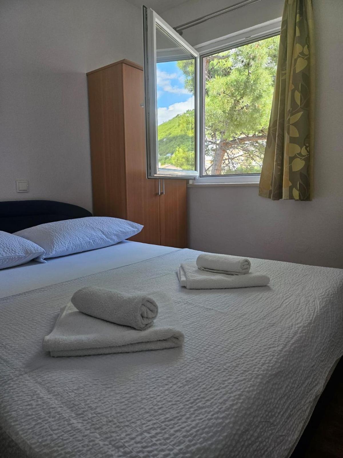 Apartments Andrijanic Baška Voda الغرفة الصورة