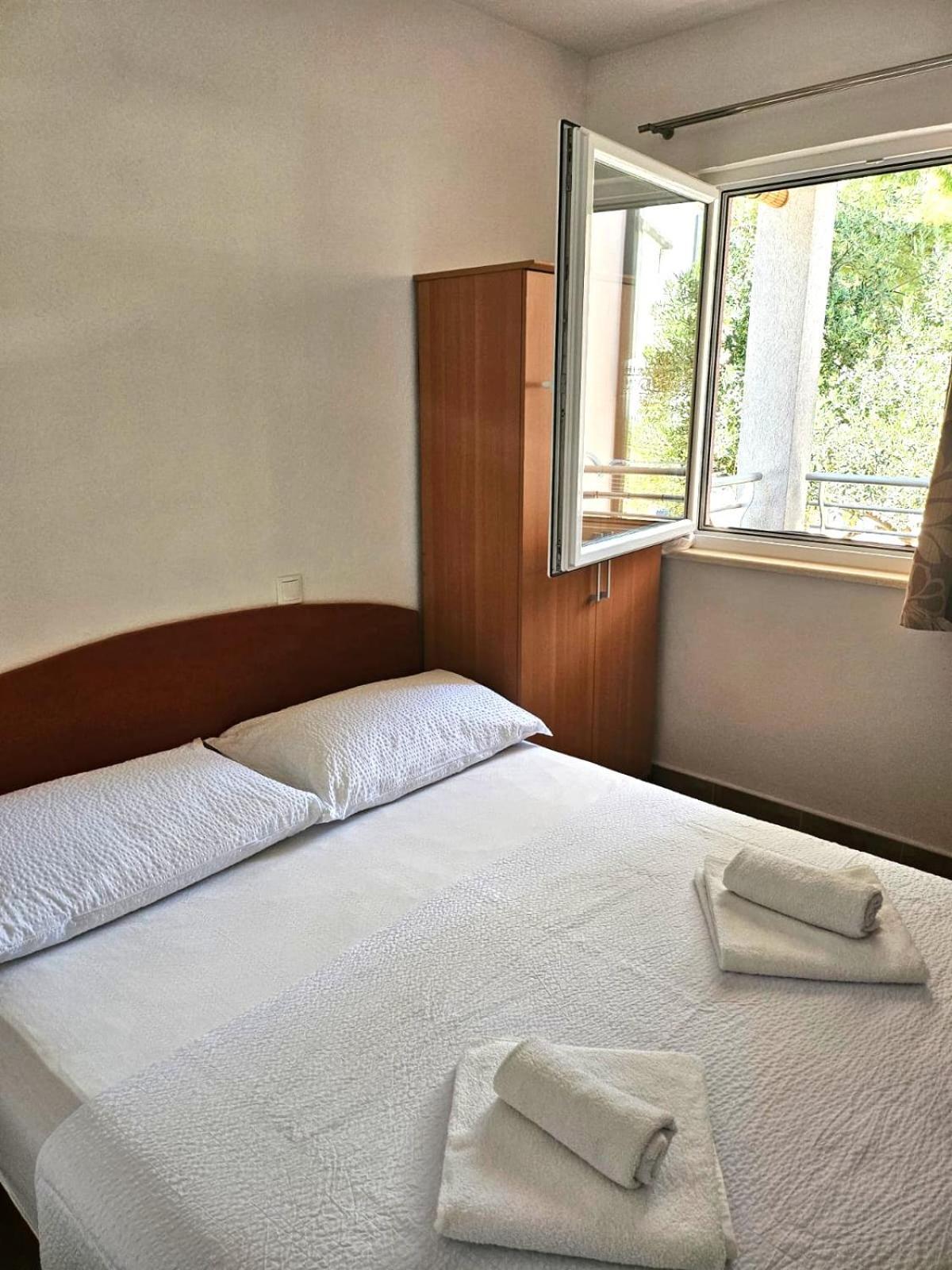 Apartments Andrijanic Baška Voda الغرفة الصورة