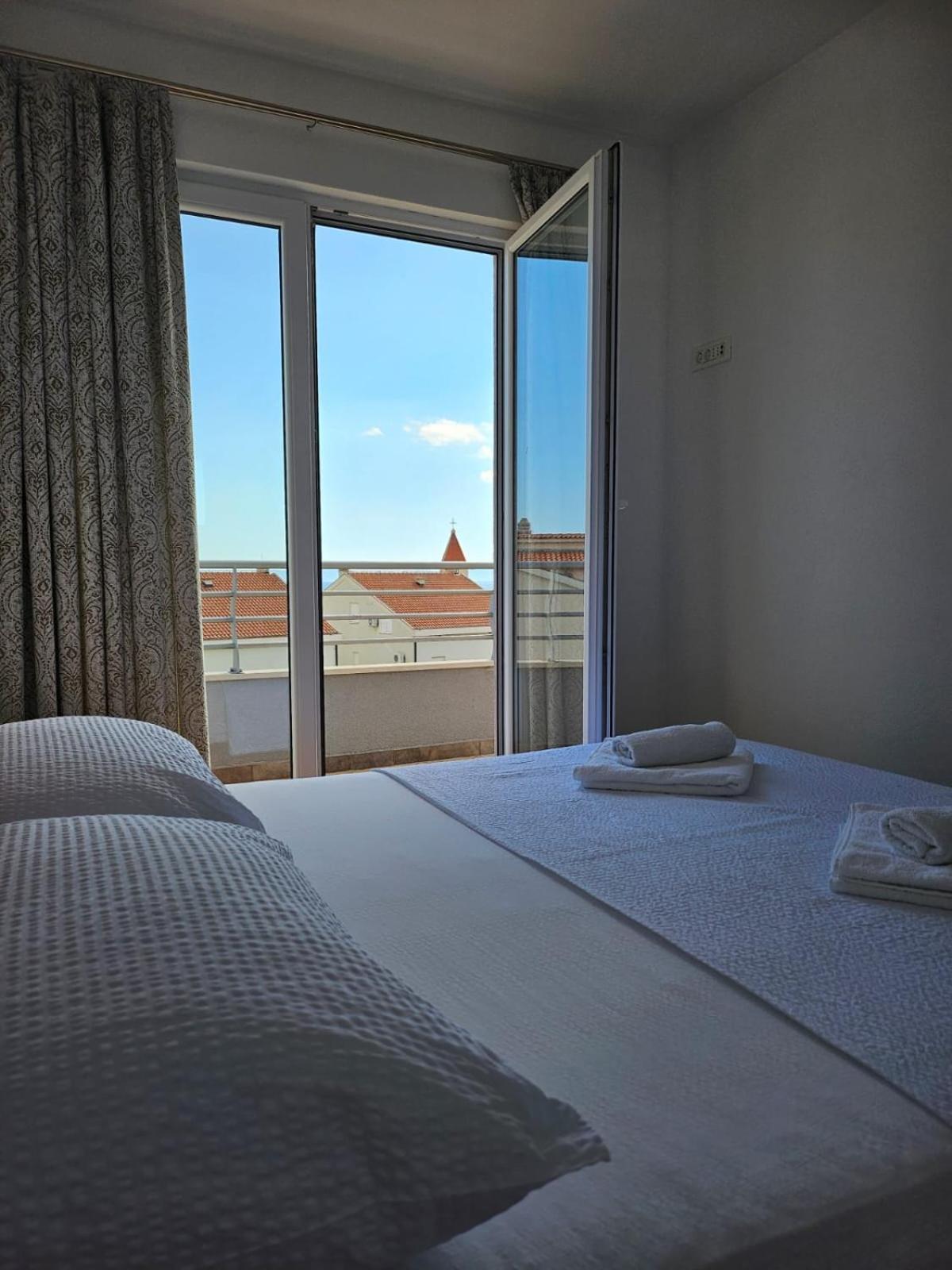 Apartments Andrijanic Baška Voda الغرفة الصورة
