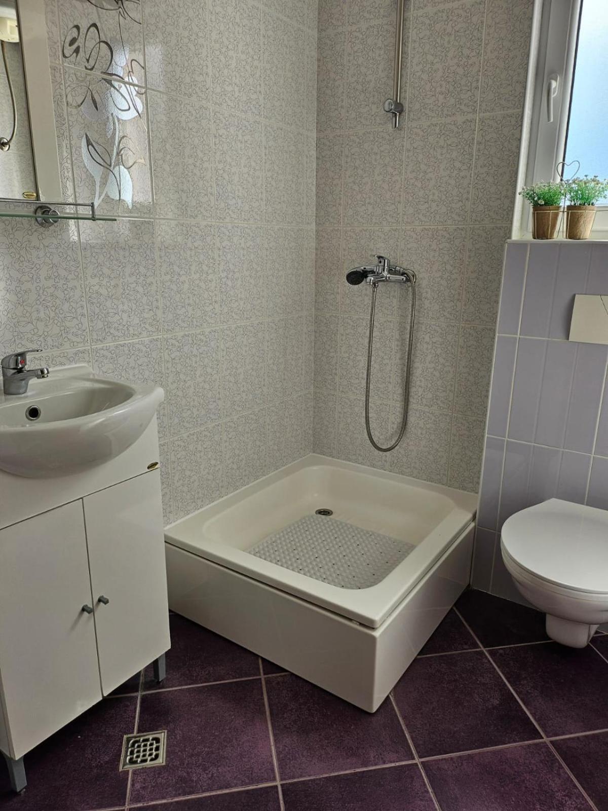 Apartments Andrijanic Baška Voda المظهر الخارجي الصورة